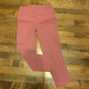 Lululemon Cropped Athletic Leggings Size 6